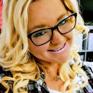 Meet your Posher, Becky